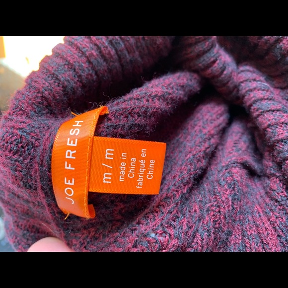 Joe Fresh knit medium turtleneck - Picture 3 of 3